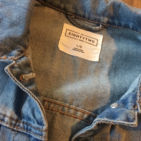 2/$20 Sleeveless denim jacket - Picture 2 of 2